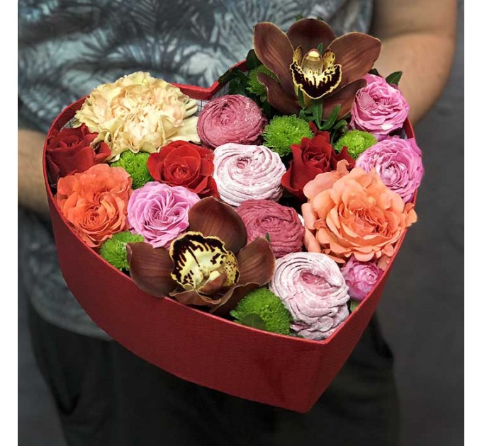 Сердце с цветами и зефиром «Шармель»