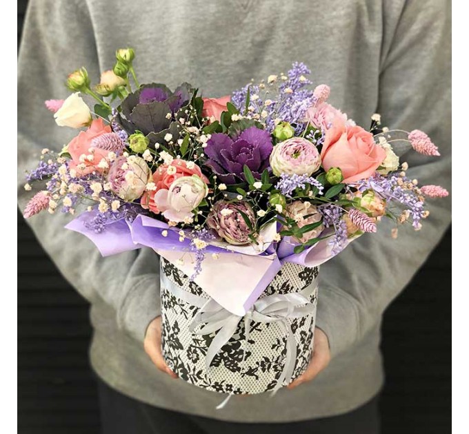 Цветы в коробке «Секрет чародейки»