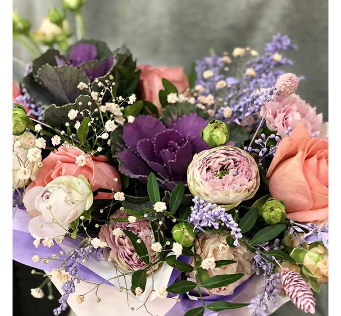 Цветы в коробке «Секрет чародейки»