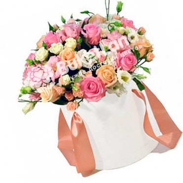 Цветы в шляпной коробке «Антракт»