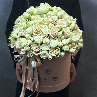 Цветы в шляпной коробке «Перевоплощение»