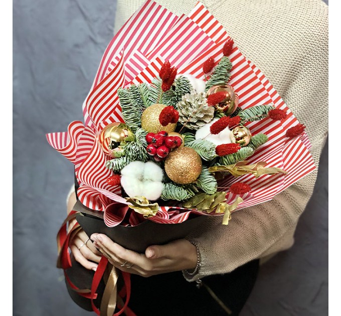 Зимний букет «Алая заря»