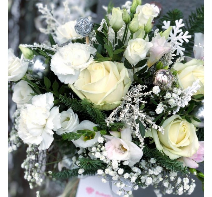 Зимний букет «Сказочный миг» + ВАЗА В ПОДАРОК