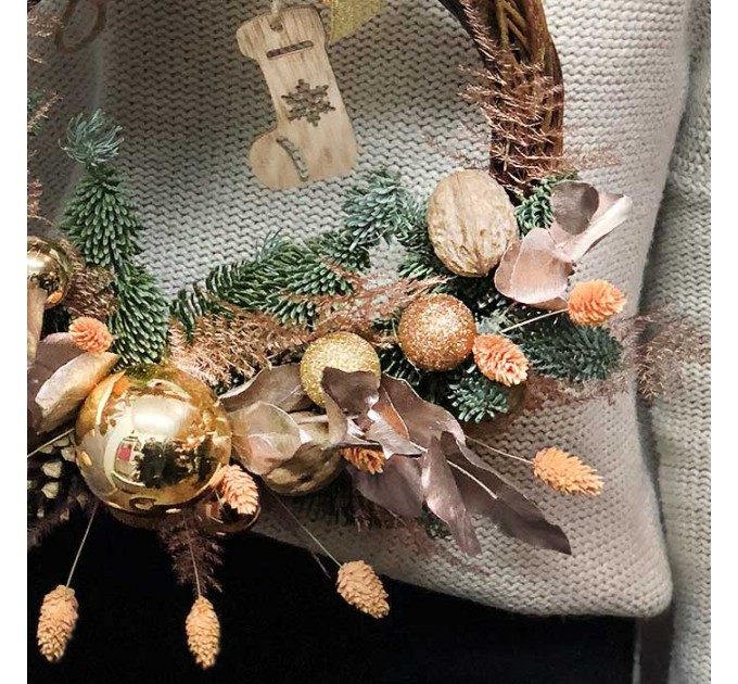 Зимний веночек «Салют эмоций»