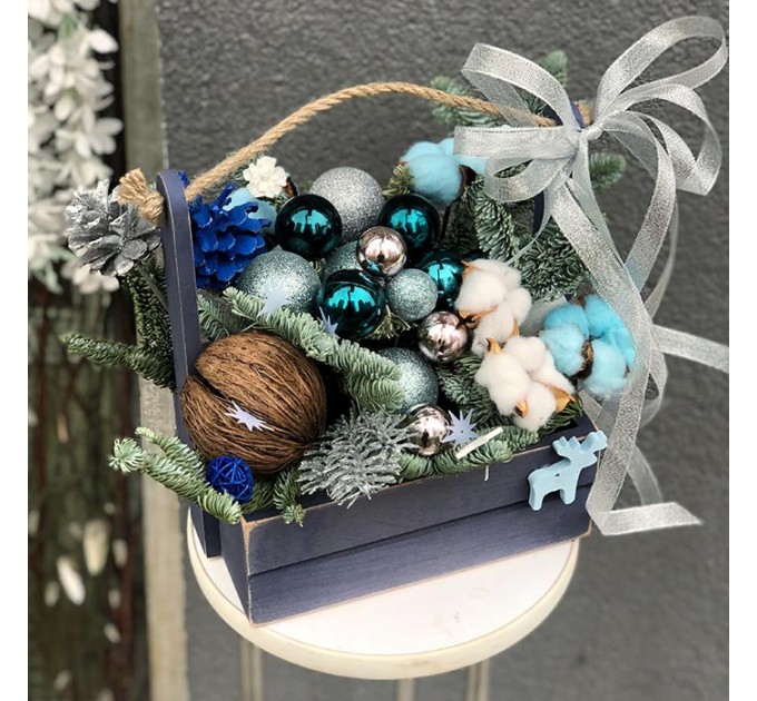 Зимняя композиция «От Санты»