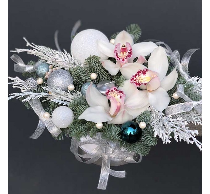 Зимняя композиция «Сияние»