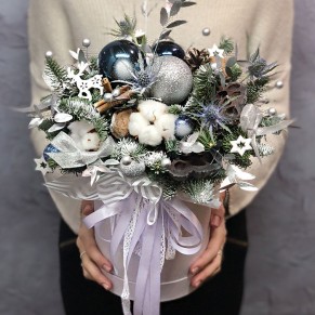 Зимняя композиция «Снежный день»