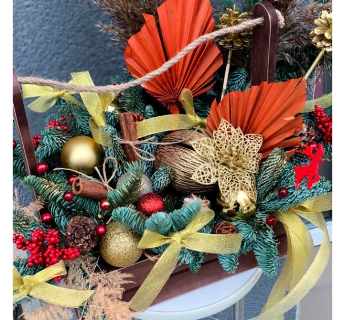 Зимняя композиция «В сказку»