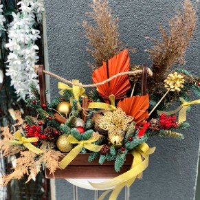 Зимняя композиция «В сказку»