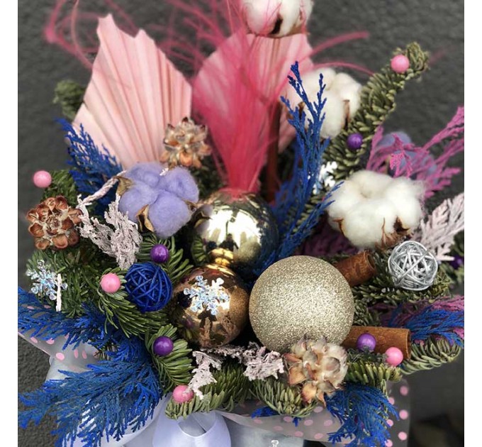 Зимняя композиция «Звезда вечеринки»